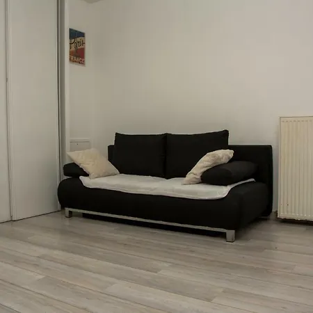Studio 63 Rue Tour D'auvergne